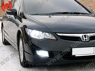 Крашеный комплект. Реснички на фары  узкие var№1 Honda Civic 4D (2006-2012) Цвет Черный B-92P + УСТАНОВОЧНЫЙ КОМПЛЕКТ